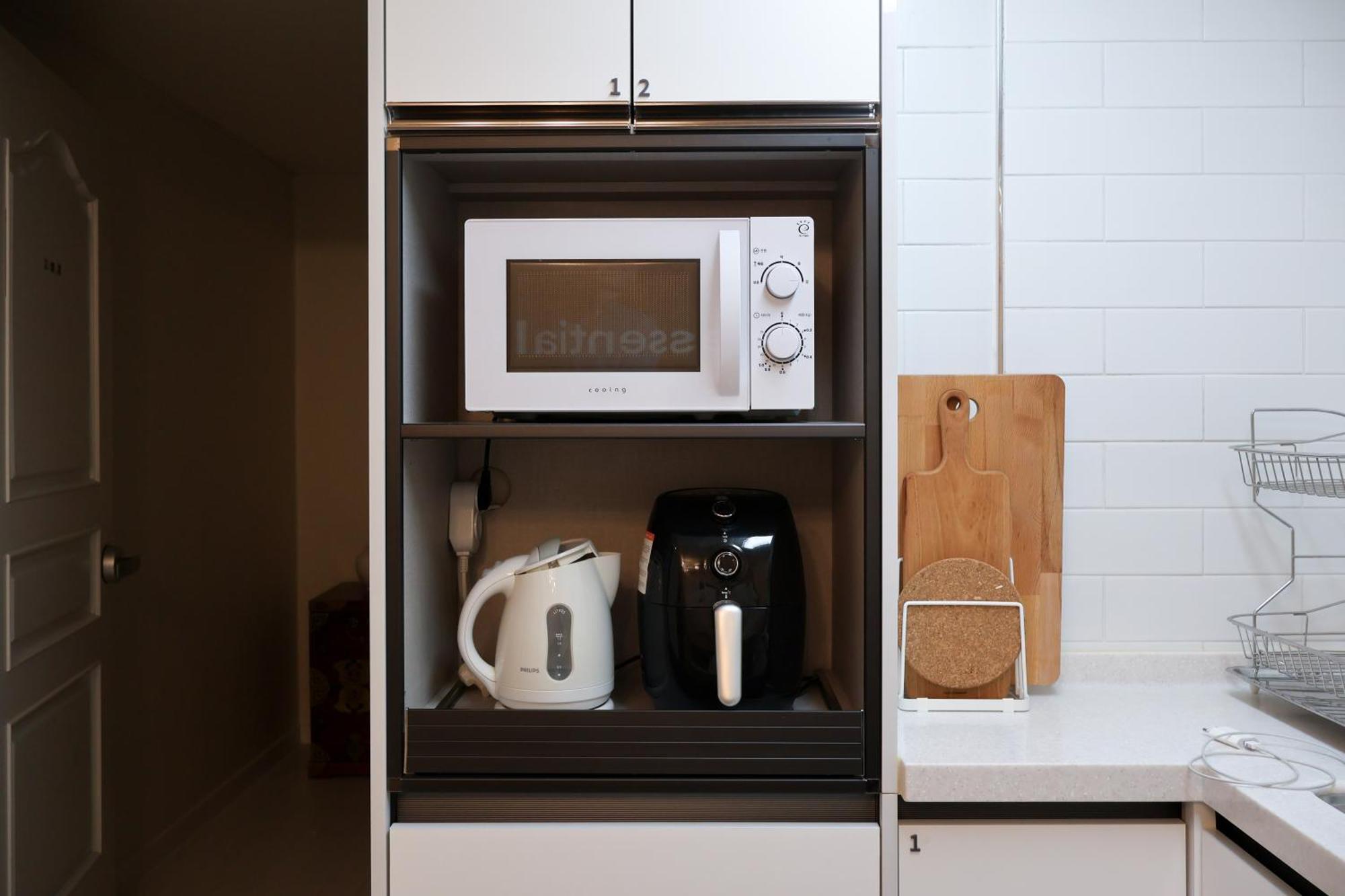 Yeobaek,2br,1ba - 2min To Hongdae, 5mins To Sangsu Station Apartment *